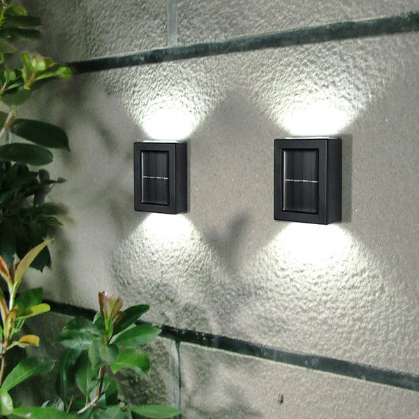 Set 2 Lămpi Solare de Perete IP65 – Iluminare Automată & Rezistentă la Apă